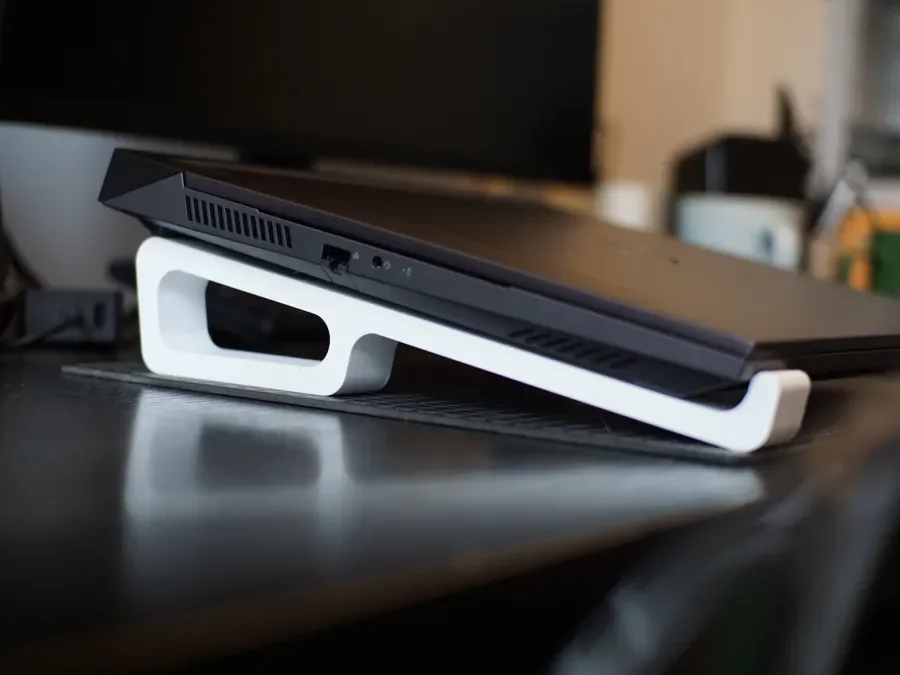 Elevador de Notebook Dobrável para ventilação e ergonomia com perfil discreto