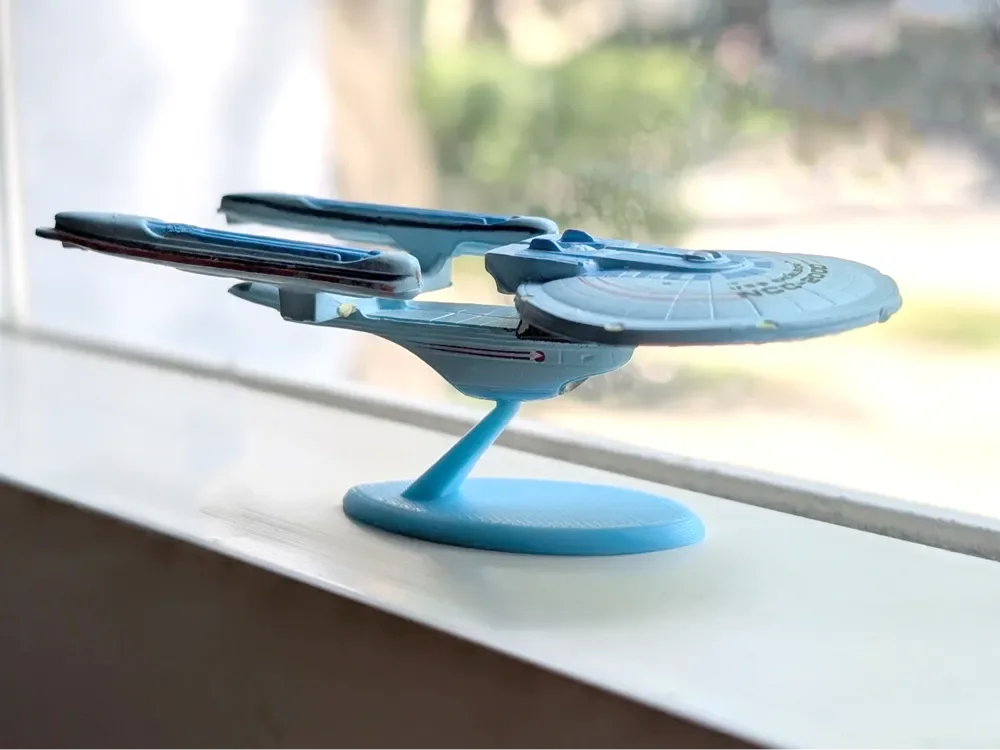 Colecionável de Mesa Leve para presente geek neutro